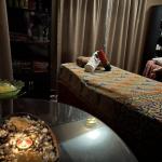 Wanita Bukan Muslim Sebagai Juruterapi Kecantikan dan Tukang Urut di Spa Muslimah